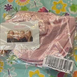 Breezies Front Closure  Bra 48DD NEW